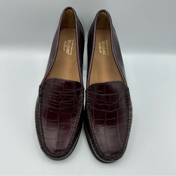 Bass Weejuns Women’s Diane Leather Croc Embossed Burgundy Oxblood Penny Size 7M - Picture 2 of 12